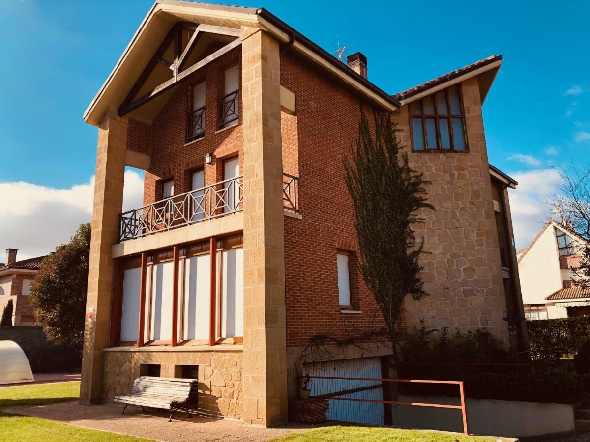 Preciosa Casa Independiente Con Piscina Cubierta Y Gran Jardin Privados Haro Exteriér fotografie